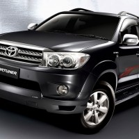 Sewa Mobil Toyota Fortuner Medan on Toyota Fortuner Adalah Pilihan Kendaraan Suv Sport Utility Vehicle