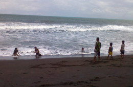 Pantai Pandansimo