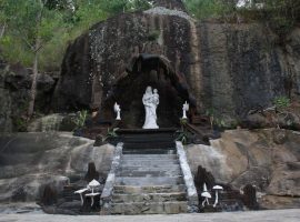 Taman Maria Giri Wening