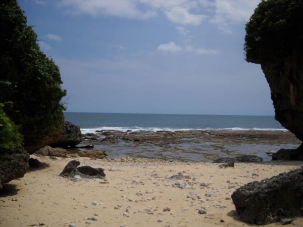 Pantai Ngunggah