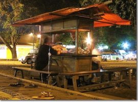 Rental Mobil Jogja Per Jam Menikmati Angkringan Jogja