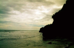 Pantai Butuh | Pantai Gunung Kidul Yogyakarta