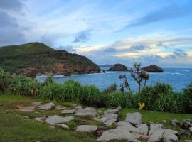 Pantai Songlibeg Gunung Kidul