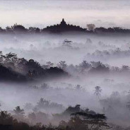 Puncak Suroloyo : Menghitung Anak Tangga